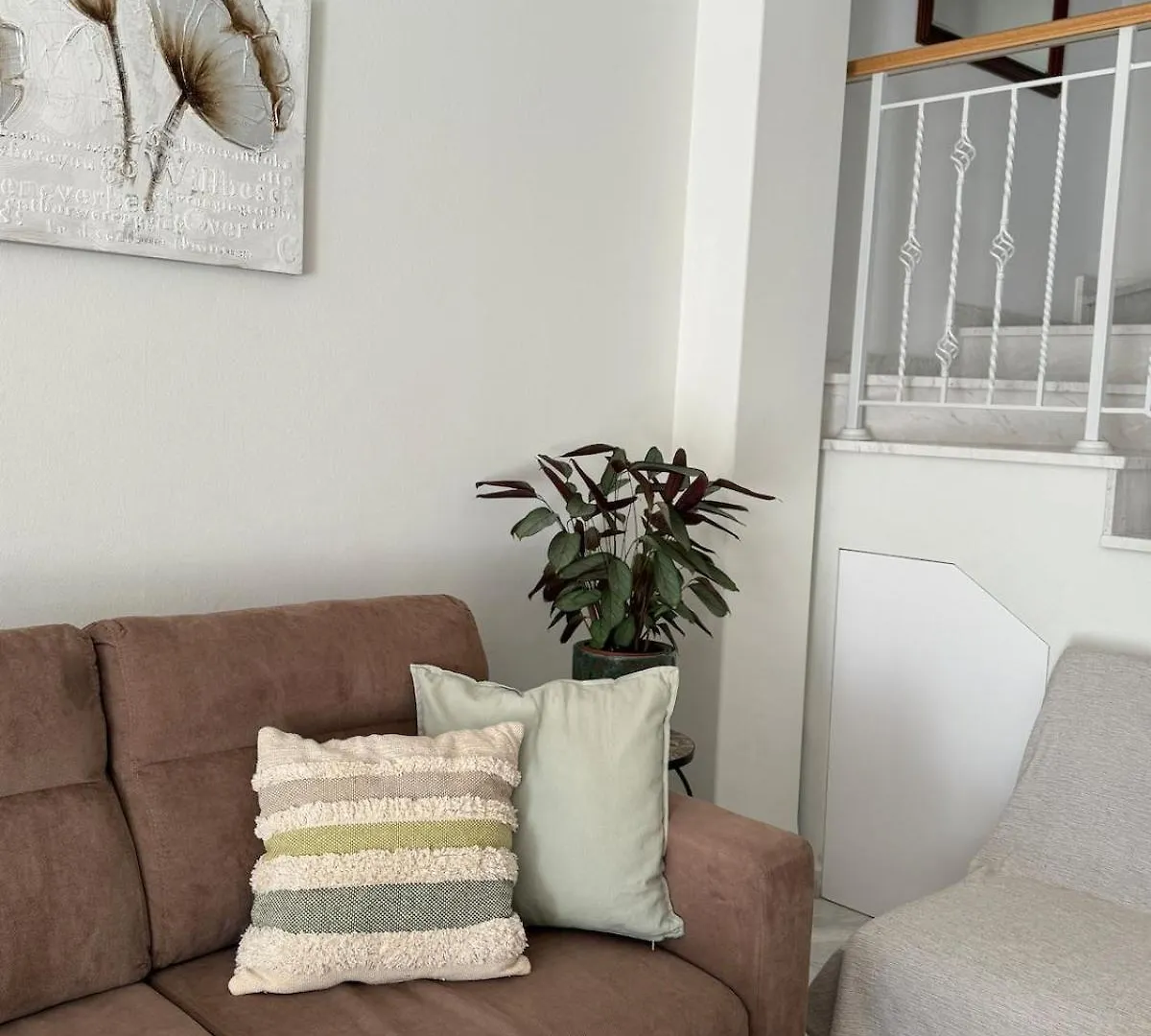 Seaside Serenity Villa 拉纳卡