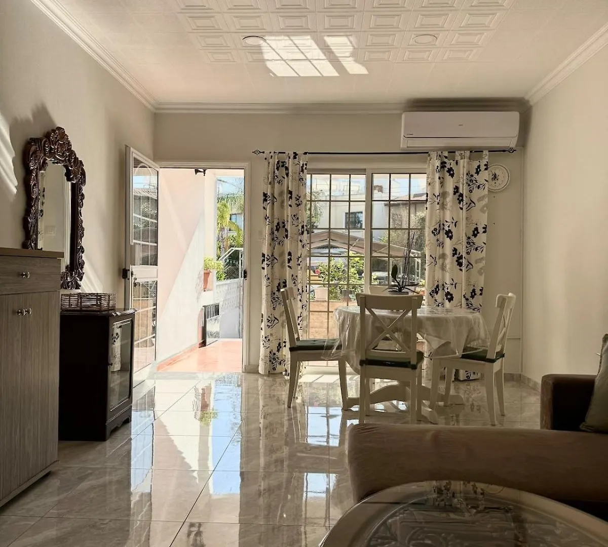 Seaside Serenity Villa Larnaca 0*,  Cypern